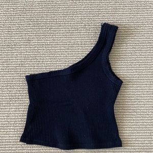 One shoulder tank